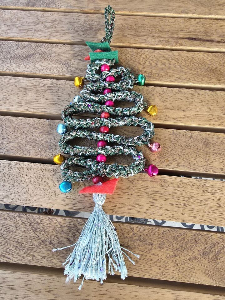 Örgü Ağaç Süsleri